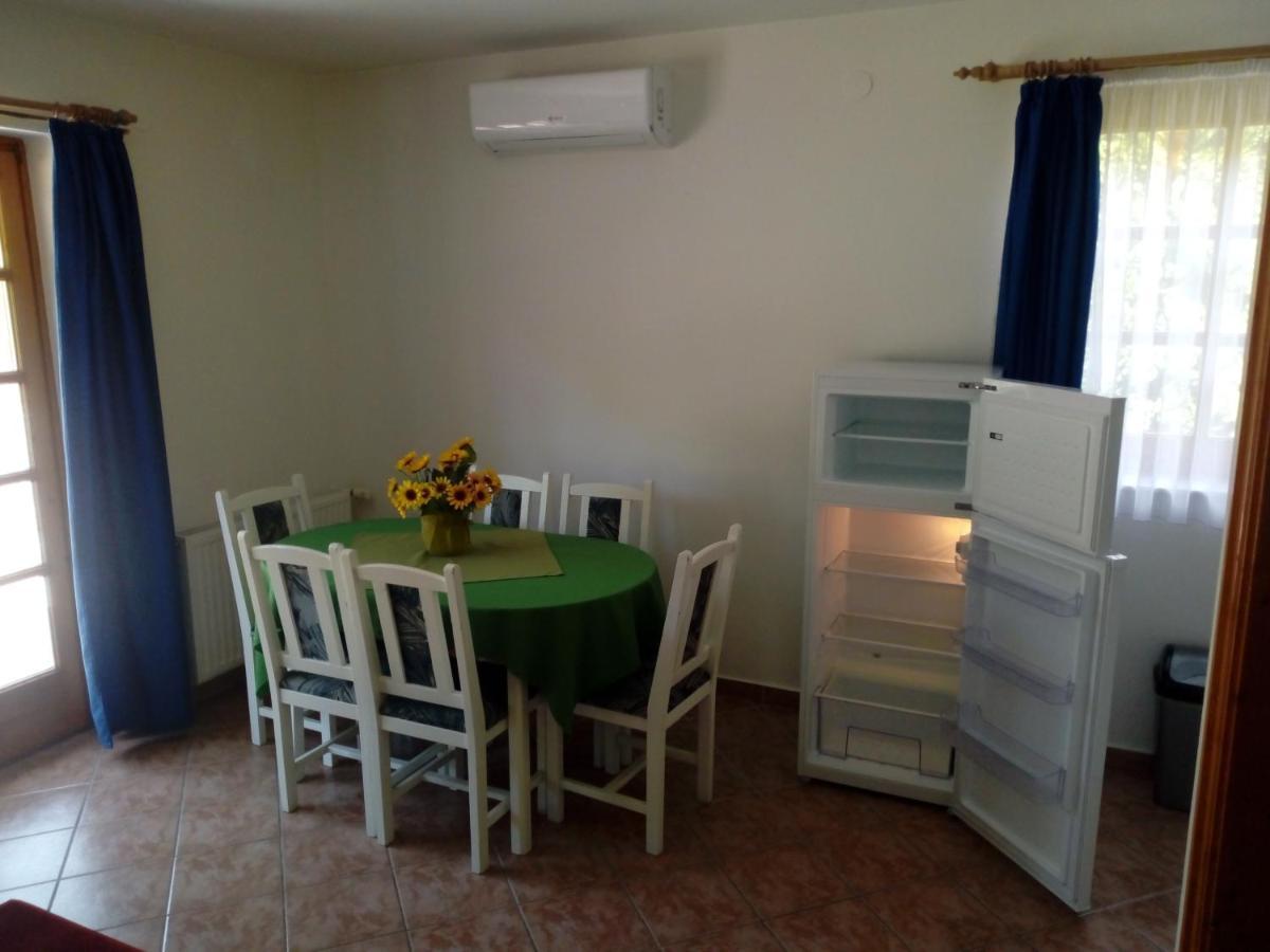 Relax Apartment House Zalakaros Esterno foto